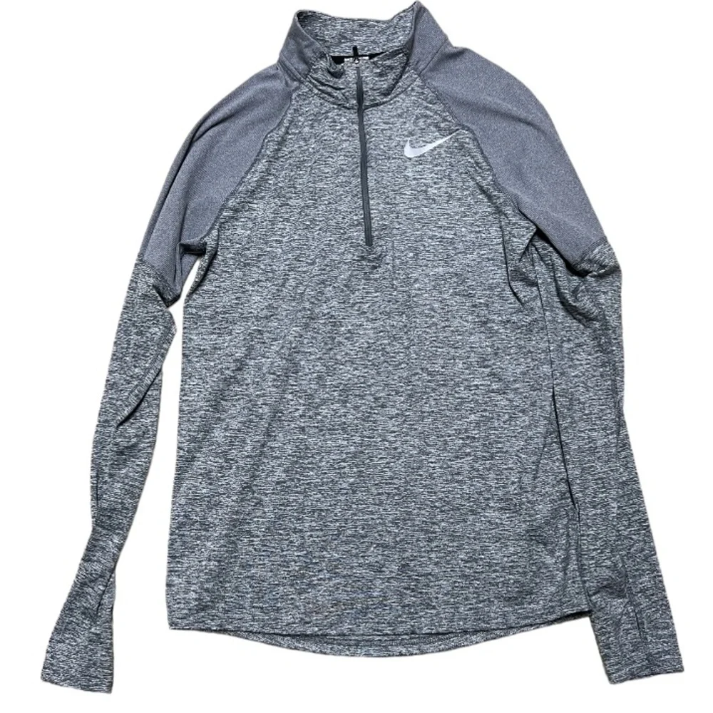 Nike‎ top